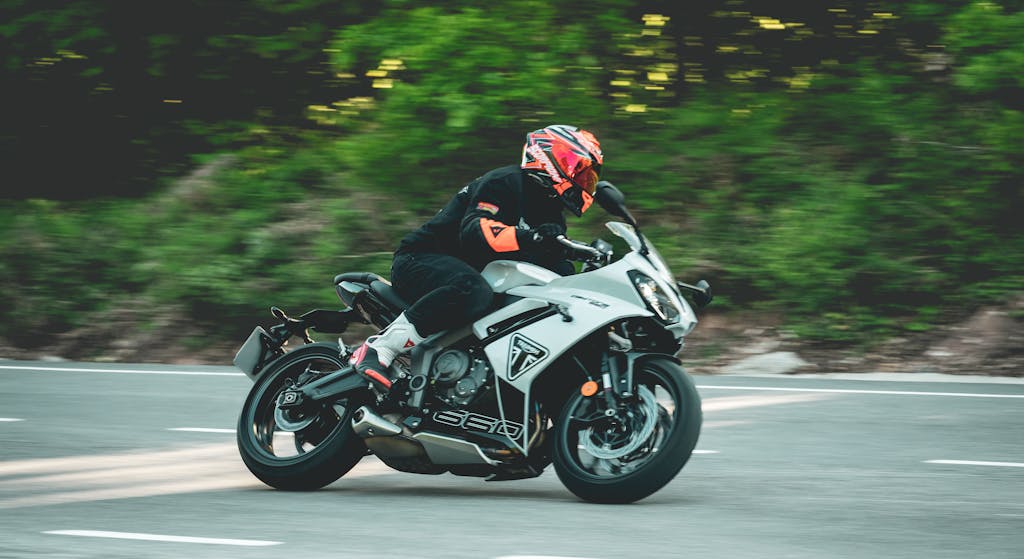 La velocidad como factor de riesgo en la motocicleta · curso bonificado