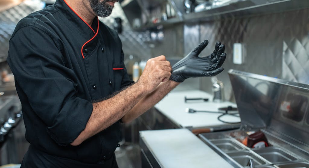 Manipulador de alimentos de mayor riesgo y Prevención de Riesgos Laborales básico A · formación FUNDAE